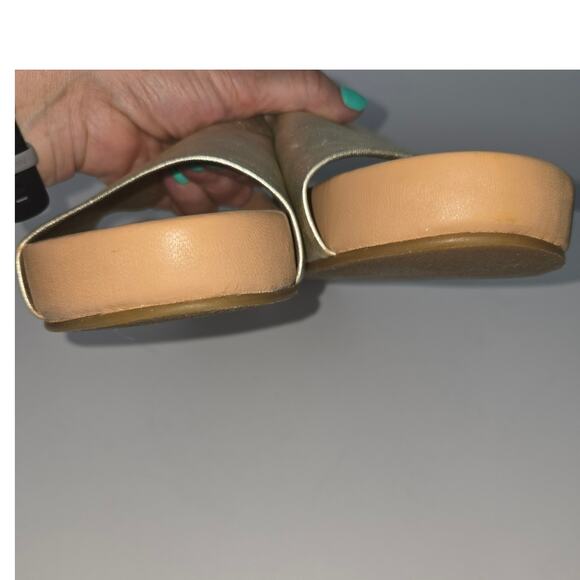 Beek Pelican in Metallic Gold Upper Tan Footbed Leather Slide Sandals Size 11 - Picture 7 of 14